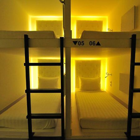 Capsule Hostel Old Batavia Dżakarta Zewnętrze zdjęcie