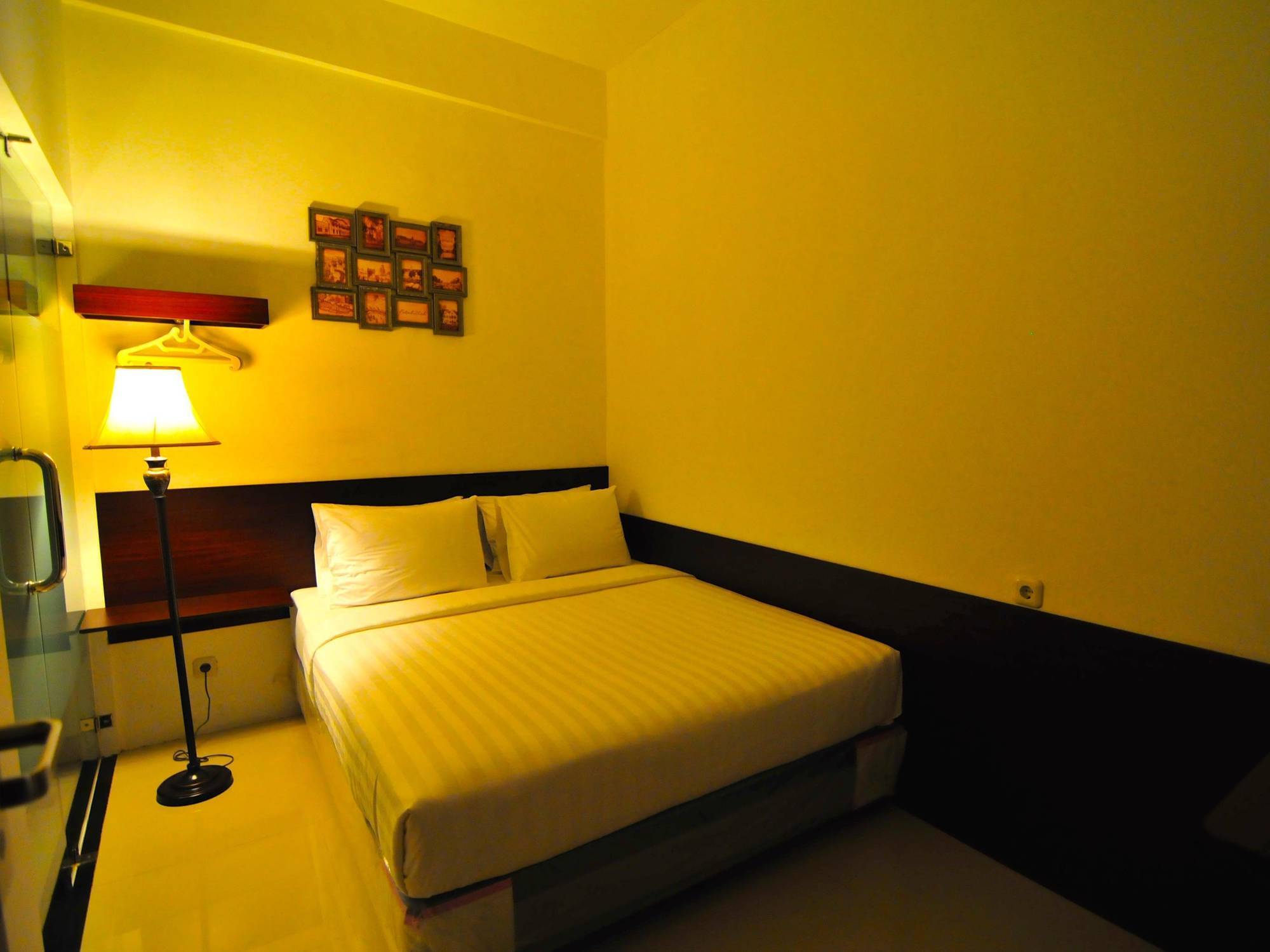 Capsule Hostel Old Batavia Dżakarta Zewnętrze zdjęcie