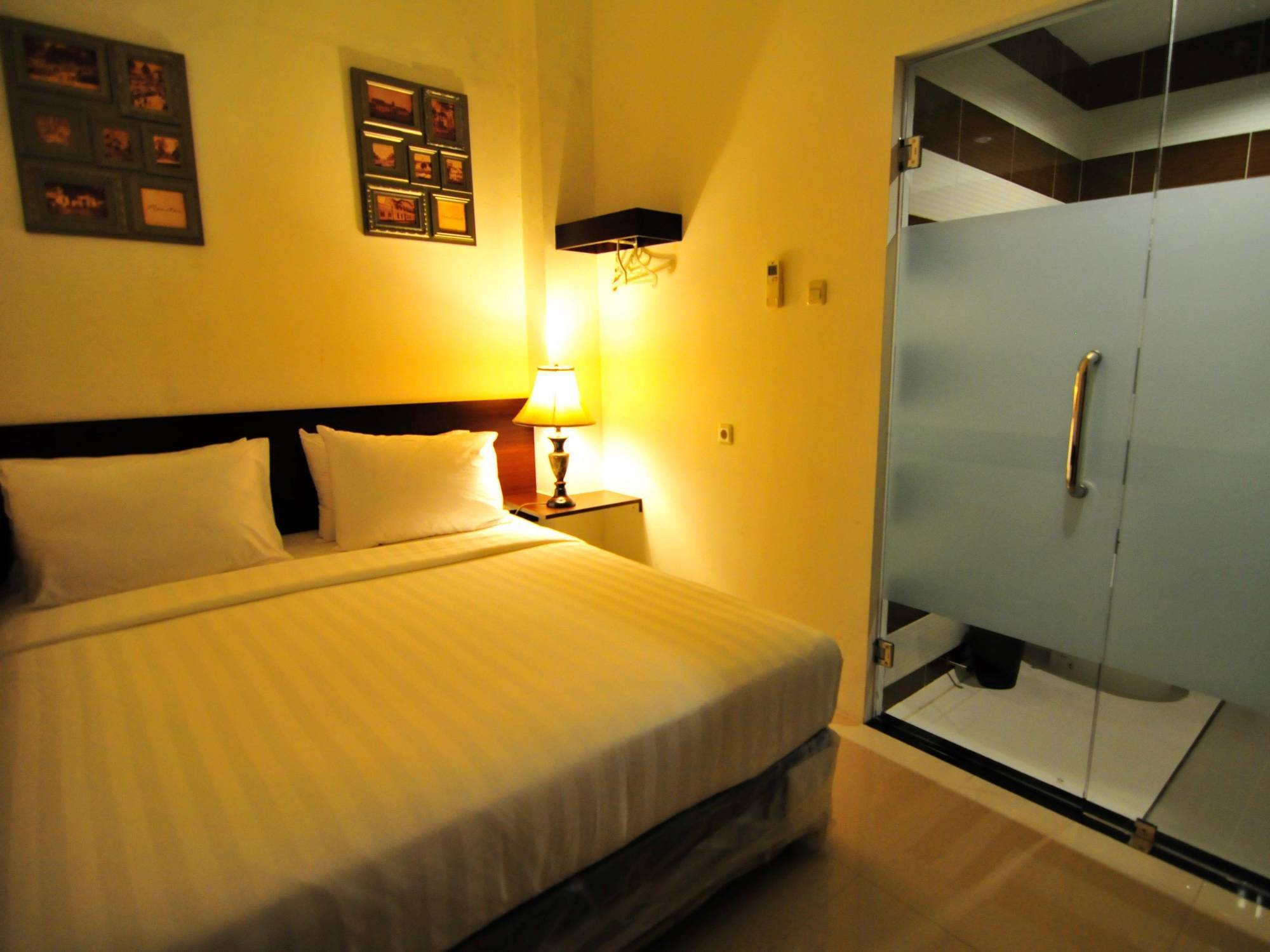 Capsule Hostel Old Batavia Dżakarta Zewnętrze zdjęcie