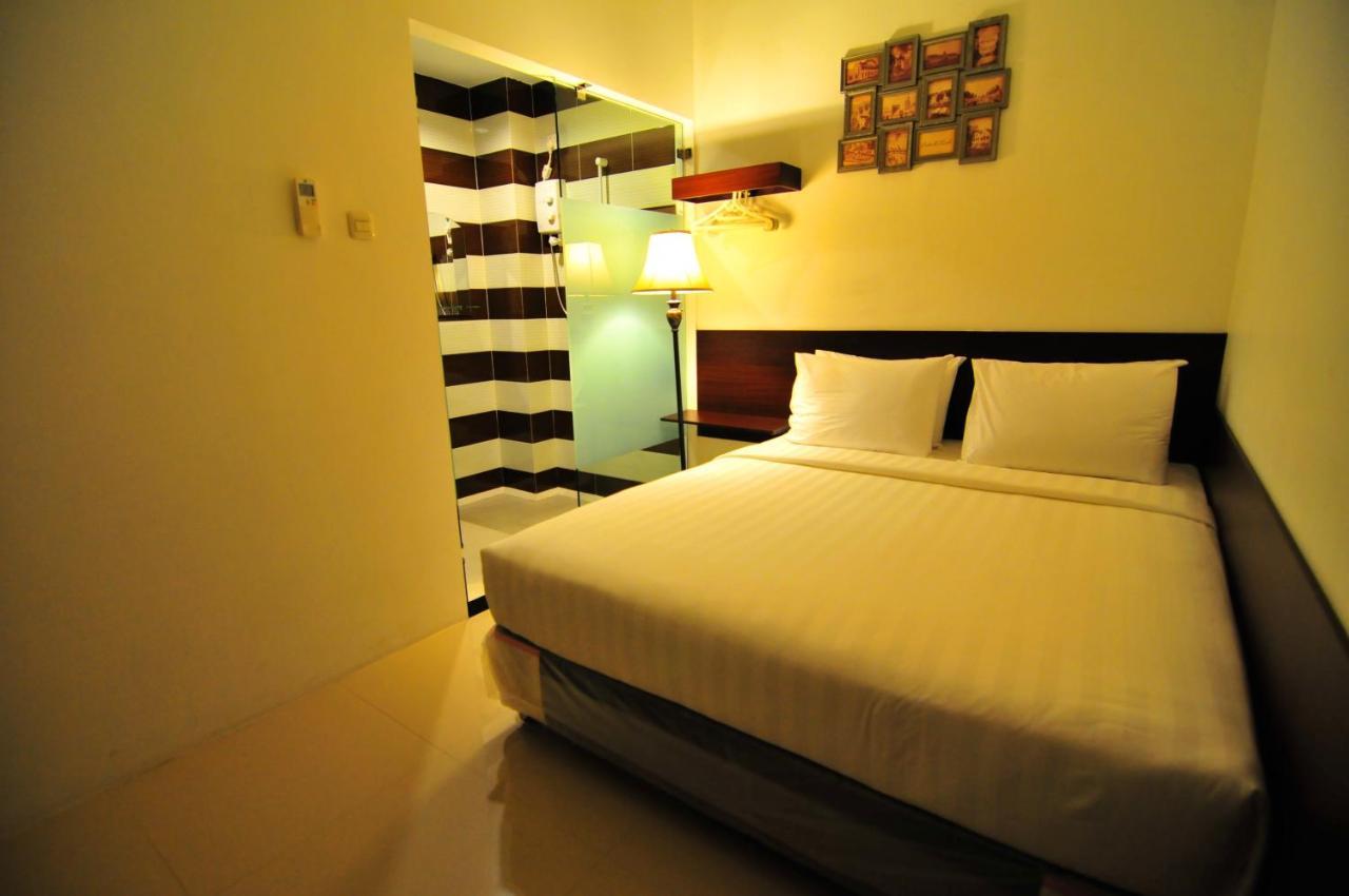 Capsule Hostel Old Batavia Dżakarta Zewnętrze zdjęcie